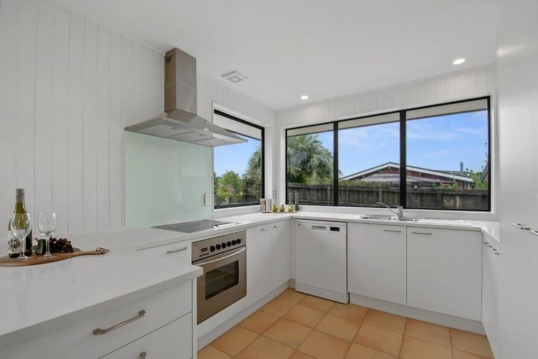 Photo of property in 5 Merlot Heights, Huapai, Kumeu, 0810