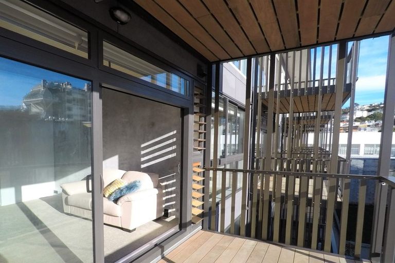 Photo of property in Vedado Apartments, 305/41 Hopper Street, Mount Cook, Wellington, 6011