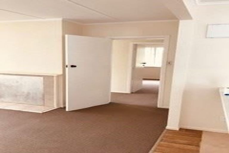 Photo of property in 1/2 Esperanto Road, Papatoetoe, Auckland, 2025