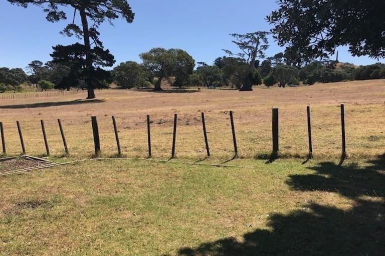 Photo of property in 76 Campbell Road, One Tree Hill, Auckland, 1061