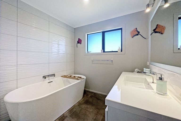 Photo of property in 98c Ohau Drive, Lake Ohau, Twizel, 9412