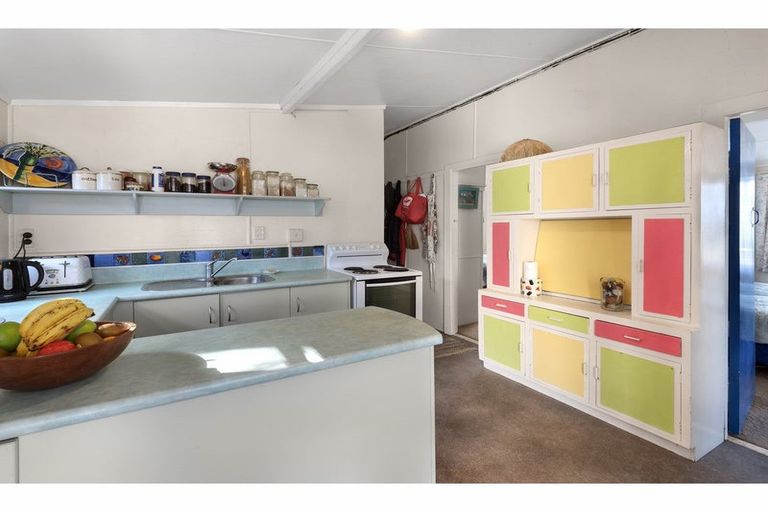 Photo of property in 37 Marine Drive, Te Kopuru, Dargaville, 0371