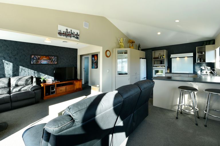 Photo of property in 11a Polstead Road, Stoke, Nelson, 7011