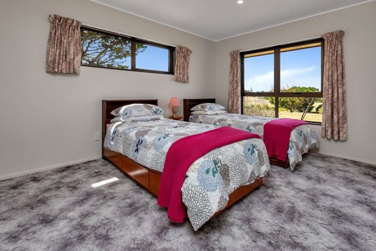 Photo of property in 70 Baylys Coast Road, Dargaville, 0377