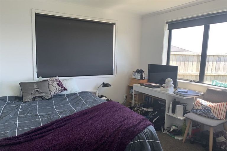 Photo of property in 21 Waterside Drive, Pyes Pa, Tauranga, 3112