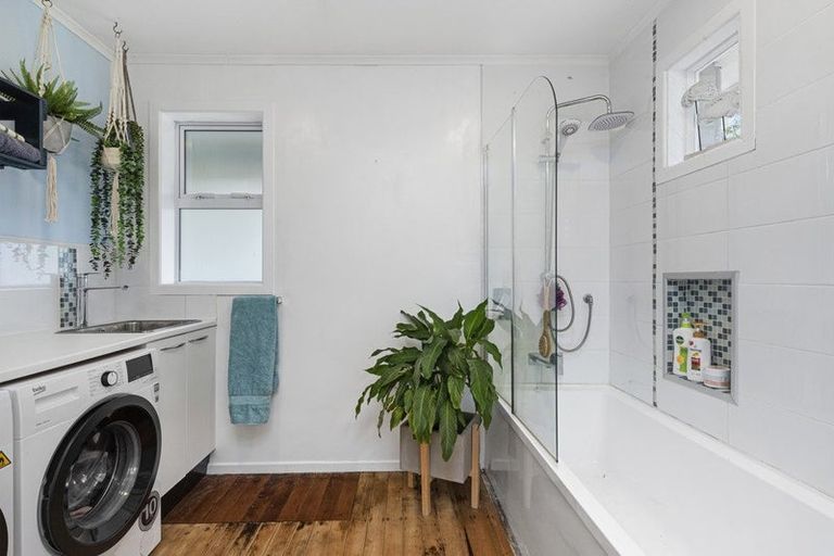 Photo of property in 104 Kaihau Road, Karioitahi, Waiuku, 2683