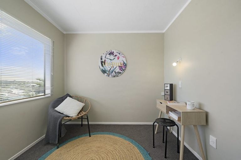 Photo of property in 218 Staithes Drive South, Whitby, Porirua, 5024