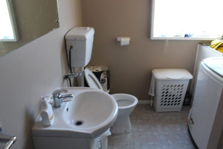 Photo of property in 18 Wesley Street, South Dunedin, Dunedin, 9012