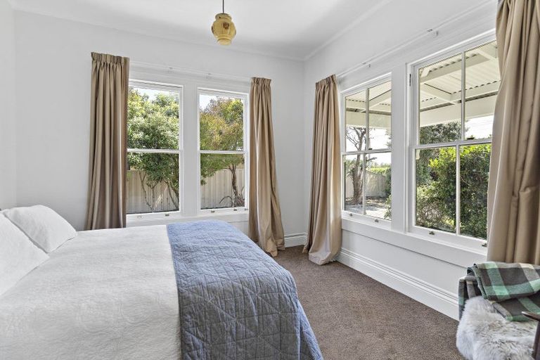 Photo of property in 14 Grey Street, Martinborough, 5711