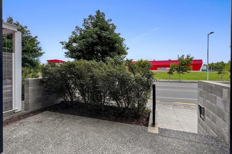 Photo of property in 91c Hobsonville Point Road, Hobsonville, Auckland, 0616
