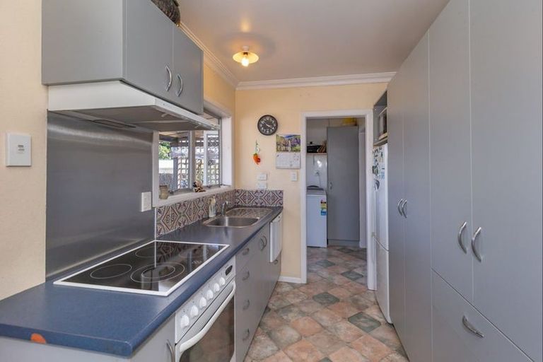Photo of property in 12 Ross Street, Levin, 5510