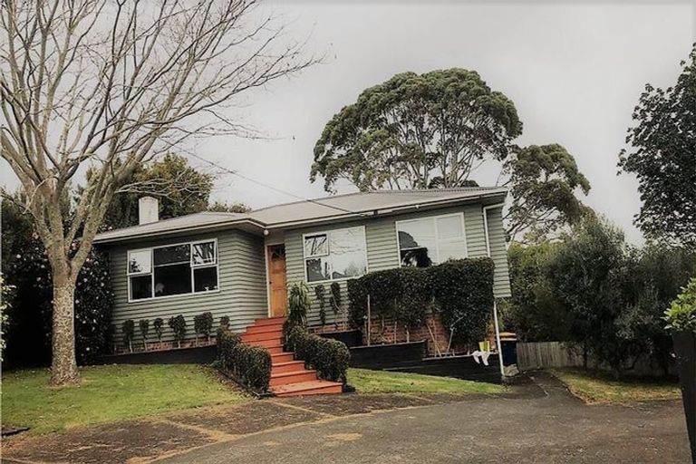 Photo of property in 126 Flanshaw Road, Te Atatu South, Auckland, 0610