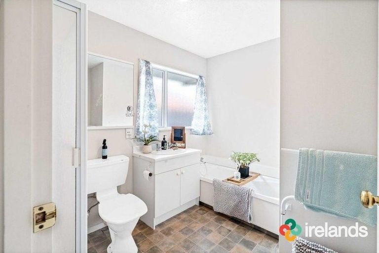 Photo of property in 2/38 Maxwell Street, Riccarton, Christchurch, 8041