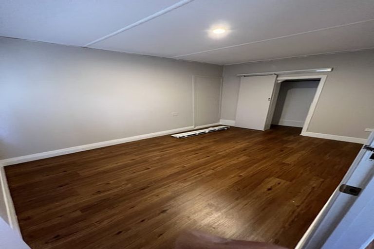 Photo of property in 6 Brighton Terrace, Murrays Bay, Auckland, 0630