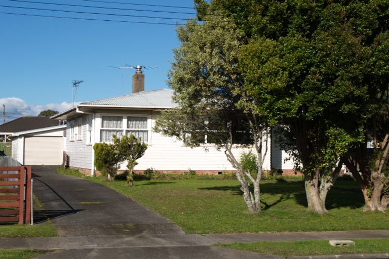 Photo of property in 41 Cheviot Street, Mangere East, Auckland, 2024