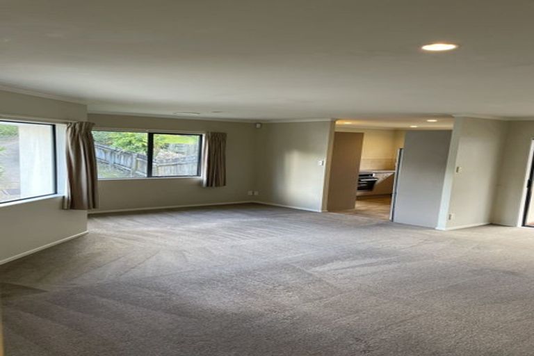 Photo of property in 689b Beach Road, Rothesay Bay, Auckland, 0630