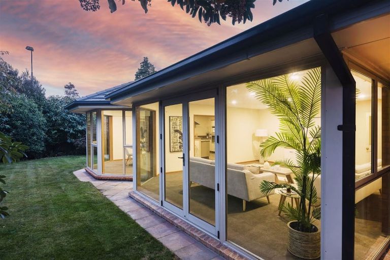 Photo of property in 272 Waimairi Road, Ilam, Christchurch, 8041