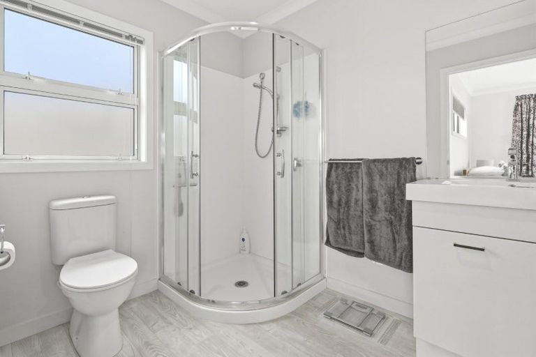 Photo of property in 11 Rochfort Crescent, Pyes Pa, Tauranga, 3112