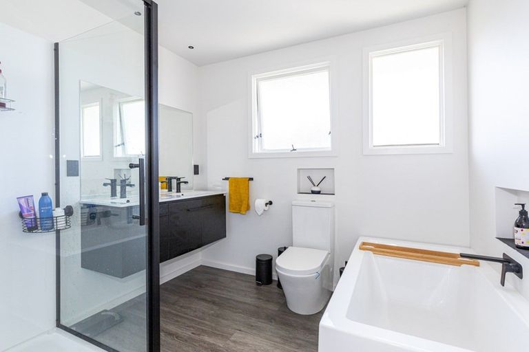 Photo of property in 92 Pages Road, Marchwiel, Timaru, 7910