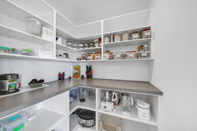 Photo of property in 5 Condor Crescent, Waiwhakaiho, New Plymouth, 4312