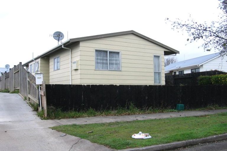 Photo of property in 82 Hillcrest Drive, Kelvin Grove, Palmerston North, 4414