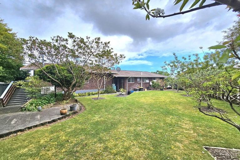Photo of property in 5 Cargill Place, Frankleigh Park, New Plymouth, 4310