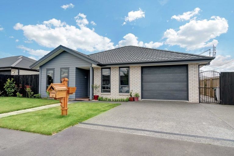 Photo of property in 40 Loch Tanna Way, Yaldhurst, Christchurch, 8042