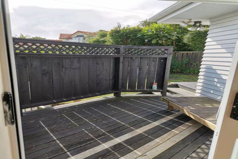 Photo of property in 9 Wolsley Avenue, Milford, Auckland, 0620