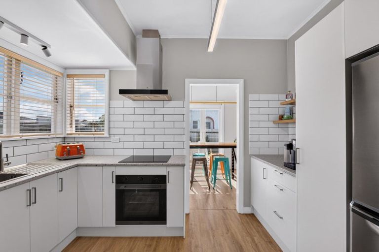 Photo of property in 1 Lowry Terrace, Marewa, Napier, 4110
