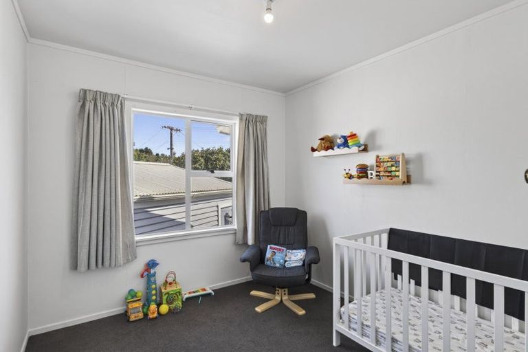 Photo of property in 3 Tay Street, Spotswood, New Plymouth, 4310