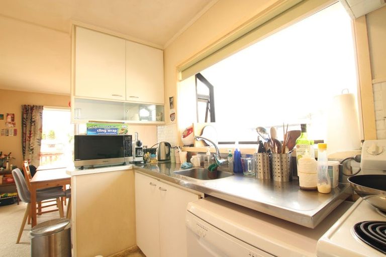 Photo of property in 2/78 Bentley Avenue, Glenfield, Auckland, 0629