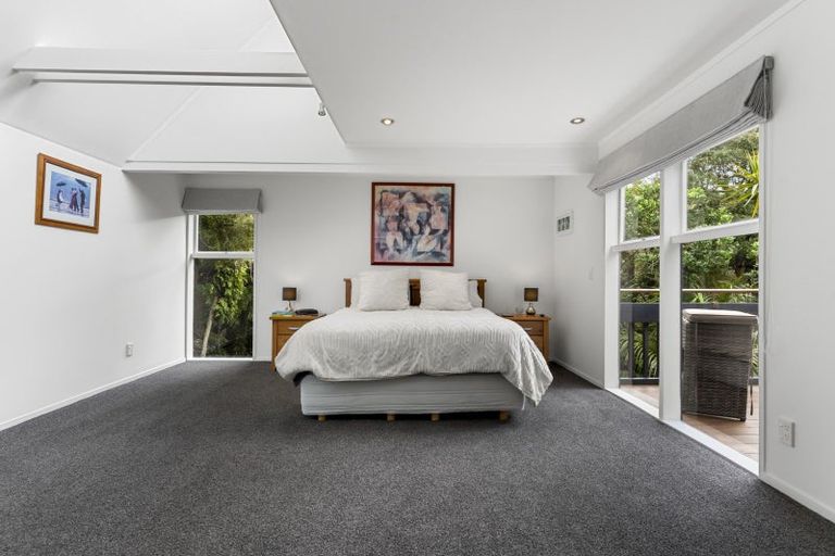 Photo of property in 186b Woodlands Park Road, Titirangi, Auckland, 0604