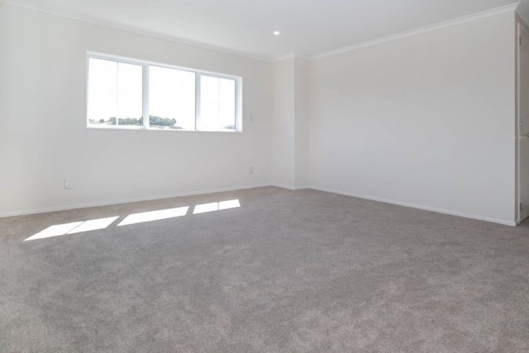 Photo of property in 31 Takurua Terrace, Orewa, 0931