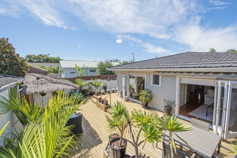 Photo of property in 1/19 Stanley Avenue, Milford, Auckland, 0620