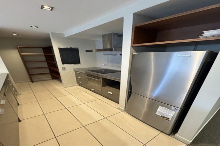 Photo of property in Piermont Apartments, 1a/82 Cable Street, Te Aro, Wellington, 6011