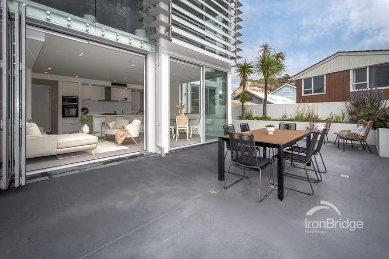 Photo of property in 1/22 Esplanade, Sumner, Christchurch, 8081