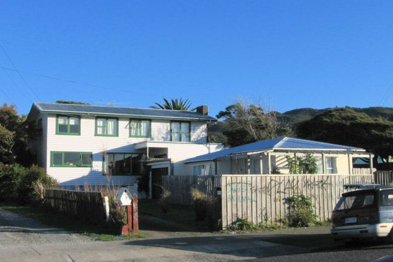 Photo of property in 1/11 Awarua Street, Elsdon, Porirua, 5022