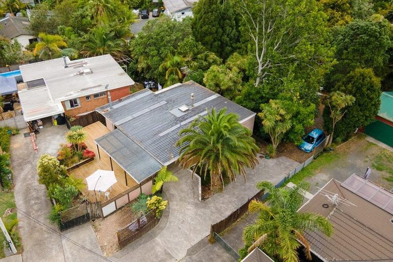 Photo of property in 1/17b Woodvale Road, Glen Eden, Auckland, 0602