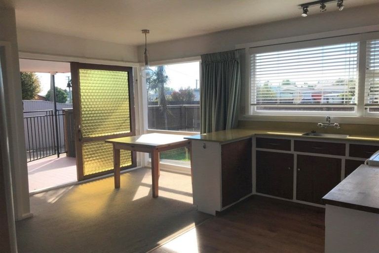 Photo of property in 2/28 Kellys Road, Mairehau, Christchurch, 8052