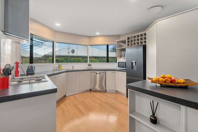 Photo of property in 17 Empress Place, Halswell, Christchurch, 8025