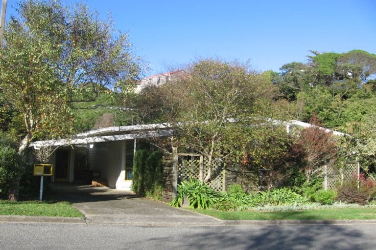 Photo of property in 10 Silverbirch Grove, Churton Park, Wellington, 6037
