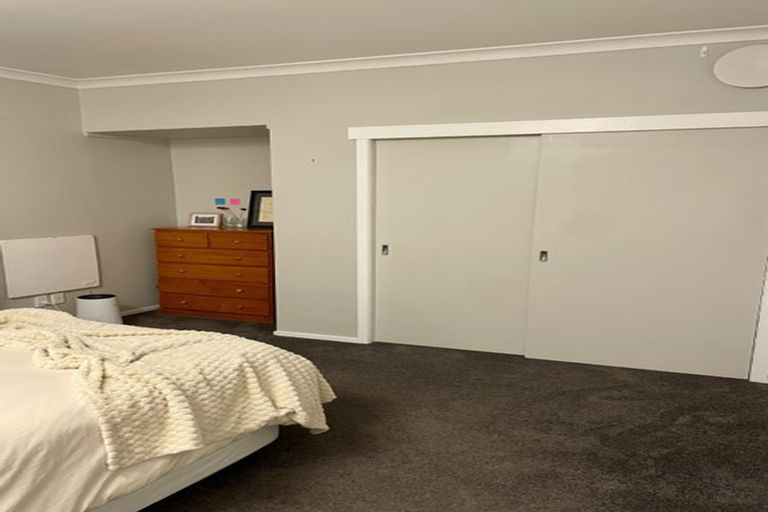 Photo of property in 10 Helen Street, Brooklyn, Wellington, 6021