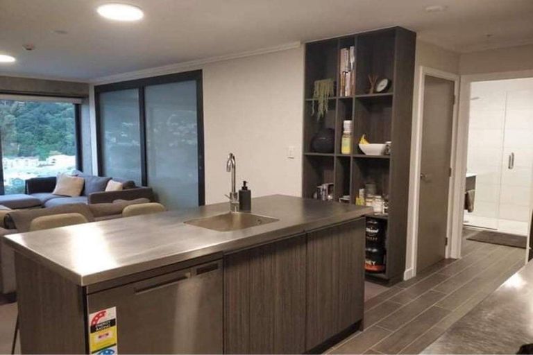 Photo of property in Frame Apartments, 1003/111 Molesworth Street, Thorndon, Wellington, 6011