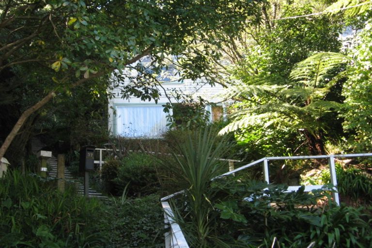 Photo of property in 37 Imlay Crescent, Ngaio, Wellington, 6035