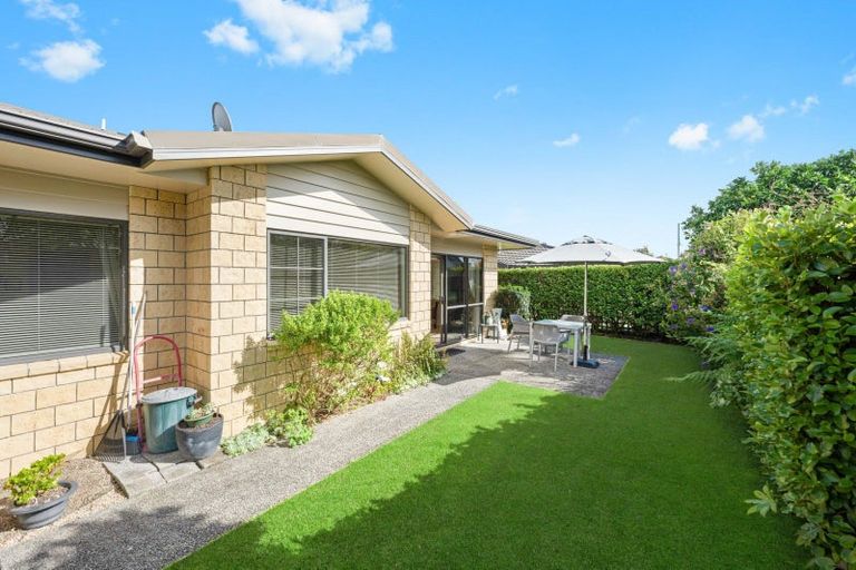 Photo of property in Bramley Gardens, 33/3 Turnbury Court, Rototuna, Hamilton, 3210