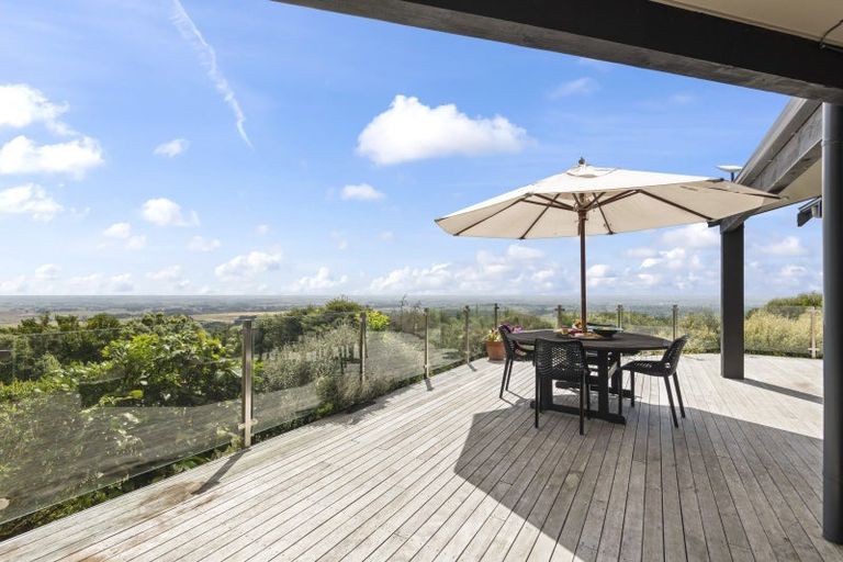 Photo of property in 307 Ngahere Park Road, Turitea, Palmerston North, 4472