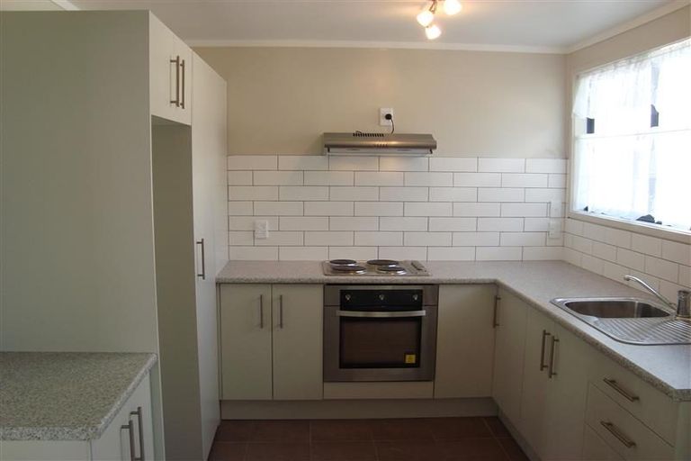 Photo of property in 1 Gambare Place, Wattle Downs, Auckland, 2103