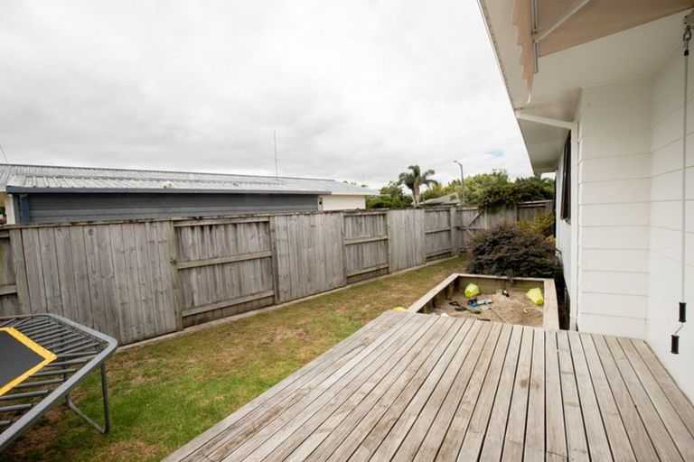 Photo of property in 10 Darlington Street, Ngatea, 3503