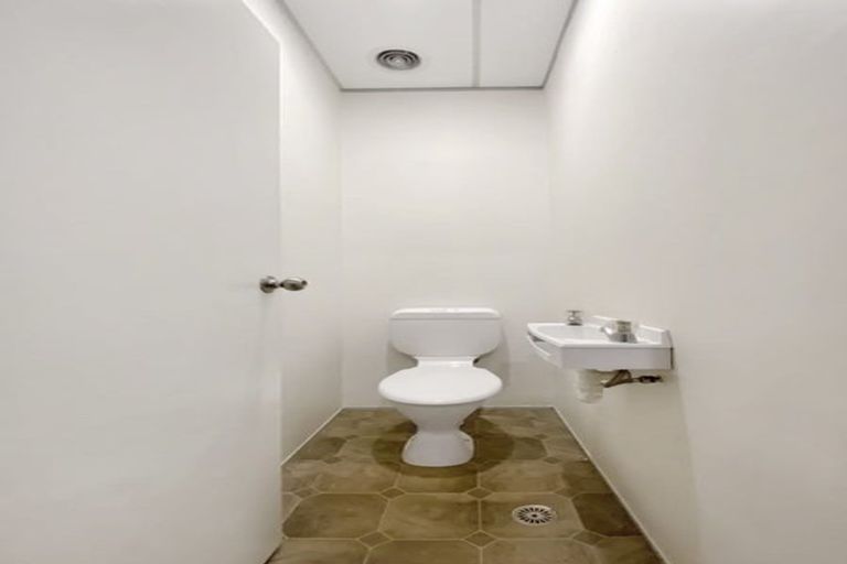 Photo of property in City Lodge Apartments, 204/115 Vivian Street, Te Aro, Wellington, 6011