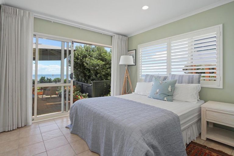 Photo of property in 16a Crispe Road, Clarks Beach, 2122